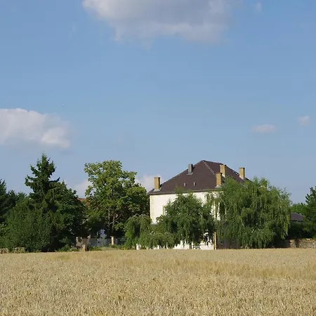 Domaine De Gondrange - D'hotes Bed & Breakfast 3*